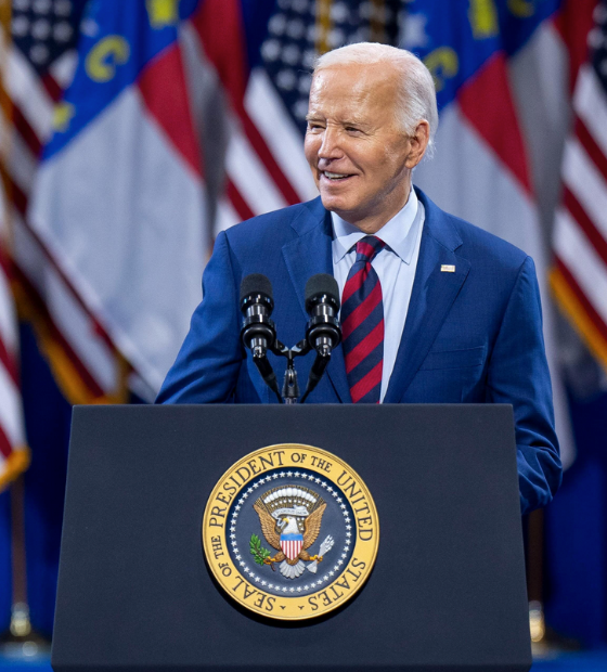 Biden anuncia novas tarifas sobre a China que vão desde chips a veículos elétricos