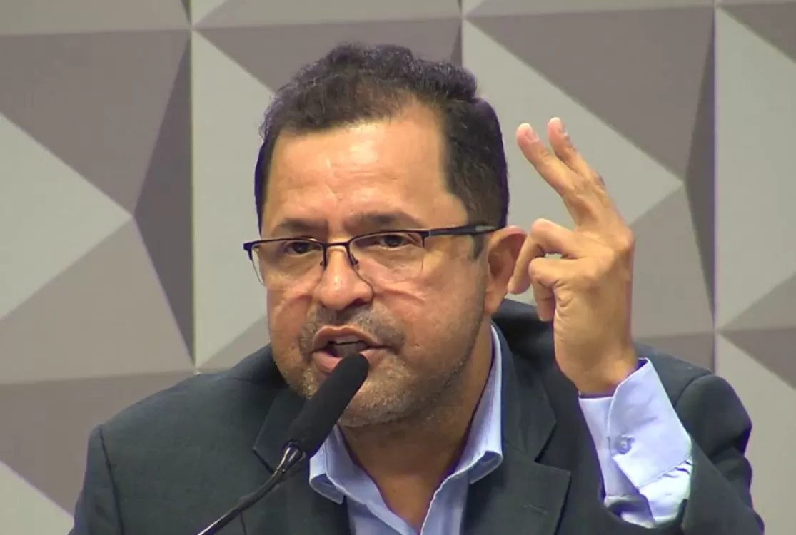 Ex-coordenador de consignados é preso após 9 horas de depoimento na CPMI do INSS