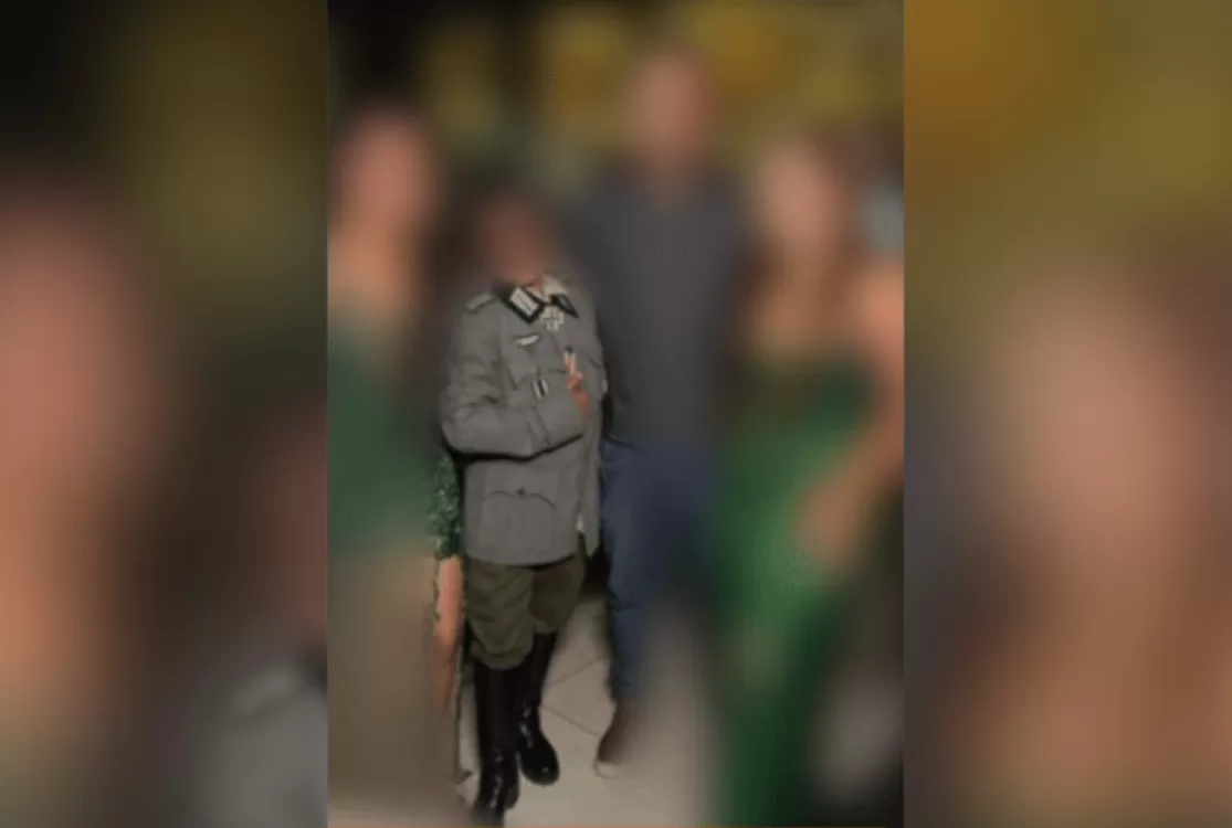 Adolescente usa traje e faz saudação nazista em festa de formatura de Medicina no RN