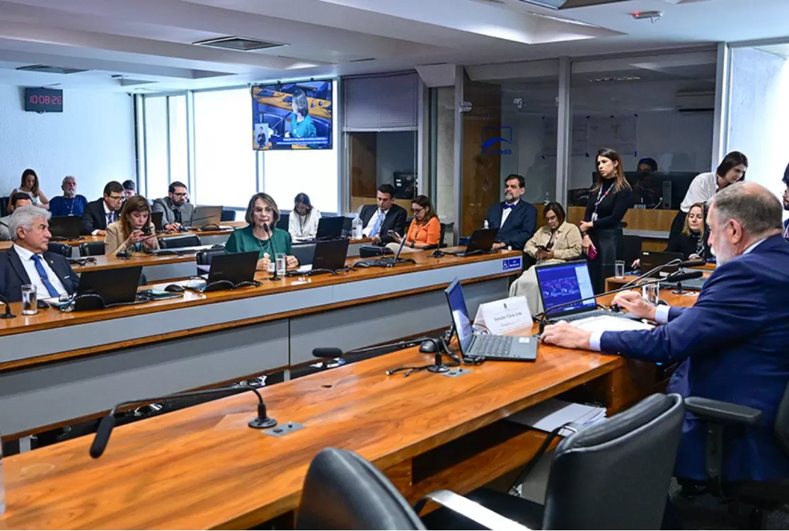 Senado: Comissão aprova projeto que proíbe publicidade de bets e jogos on-line