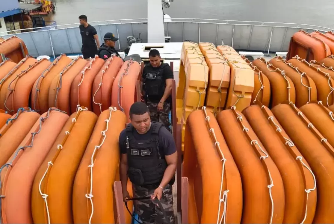 Agentes apreendem 5 quilos de cocaína em embarcação que seguia para o Amapá