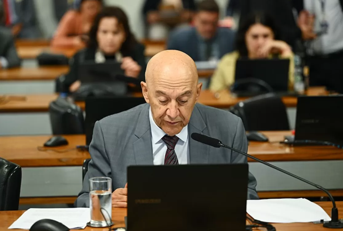 Senado avança em projeto sobre política de reciclagem de bateria de carro elétrico