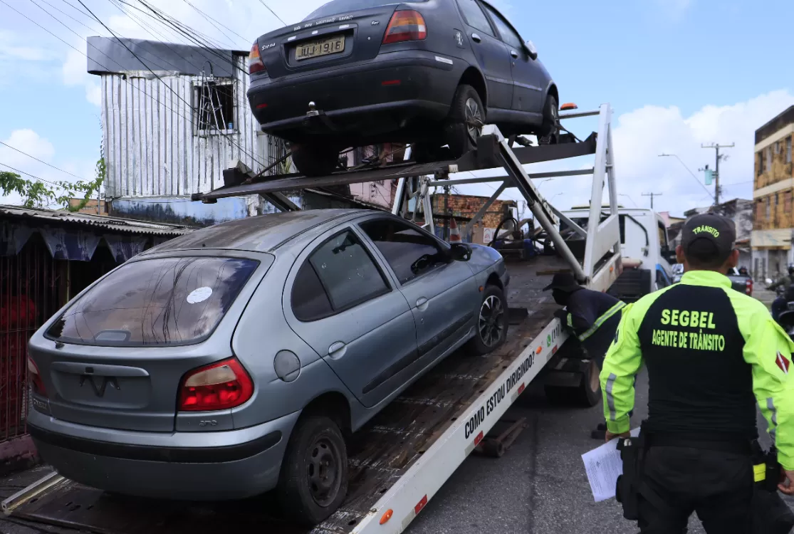 Prefeitura remove mais de 300 veículos abandonados das ruas de Belém