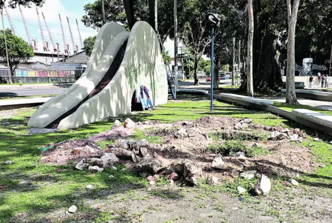 Licitação para recuperar praças em Belém é revogada e silêncio gera denúncias