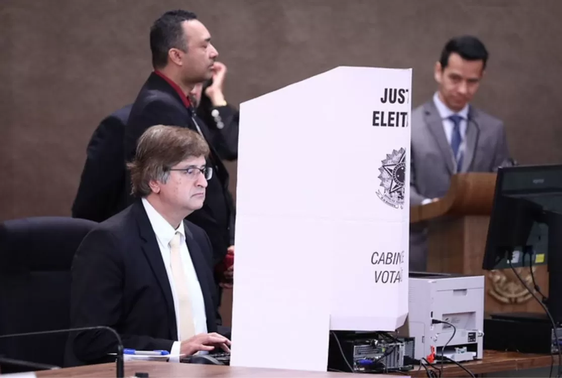 TSE conclui lacração dos sistemas que serão usados nas eleições de 2026