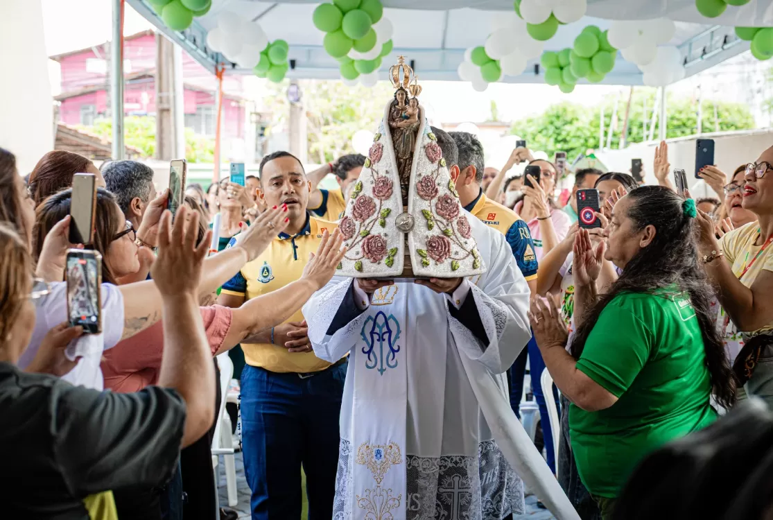 Entre lágrimas e pedidos, Imagem Peregrina emociona pacientes em hospitais de Belém