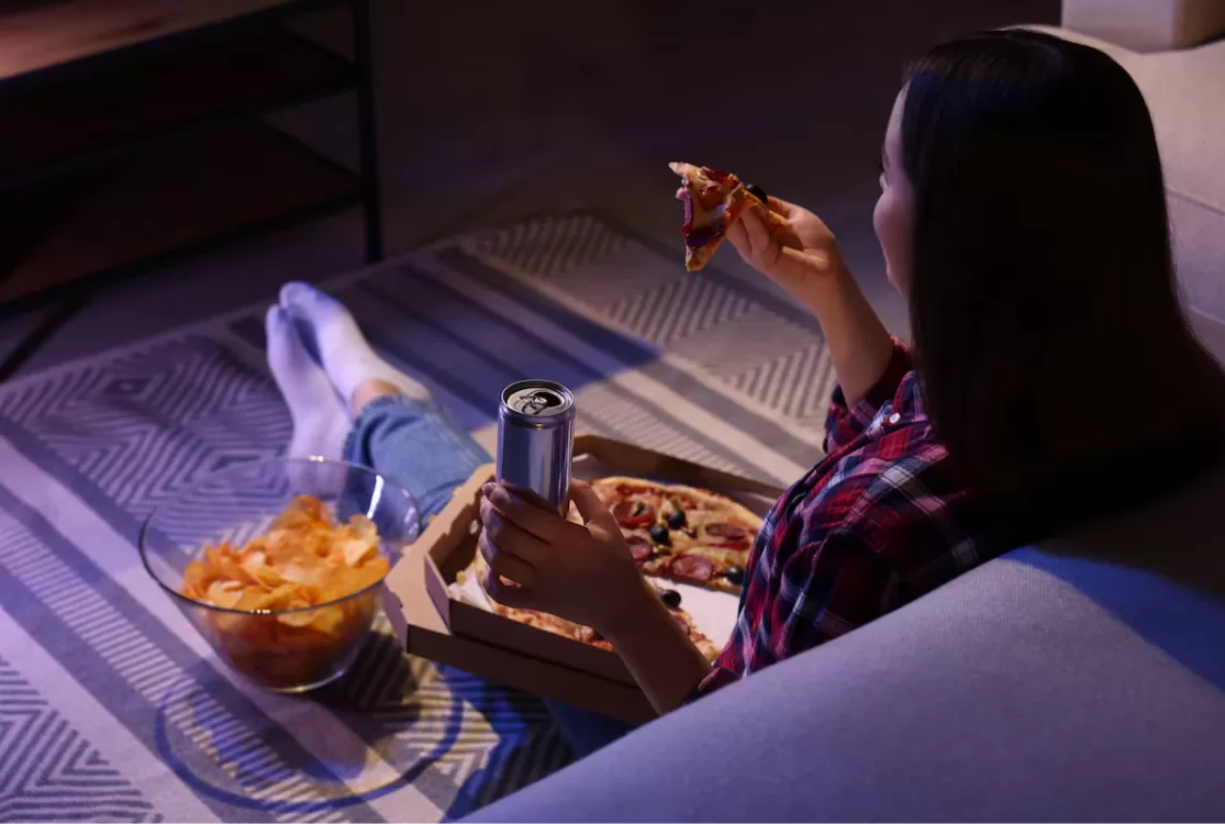 4 hábitos que podem fazer você ingerir mais calorias do que o necessário